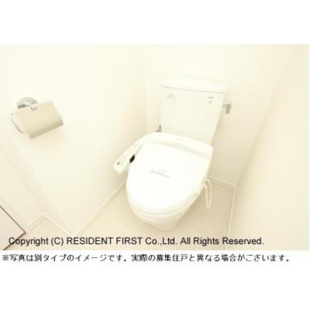 レガーロ西早稲田 12階のトイレ 1