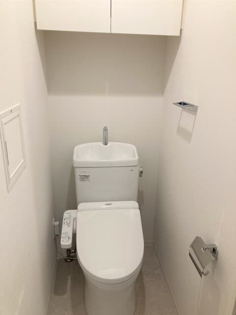 アーバネックス菊川III 5階のトイレ 1