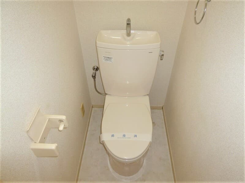ヴィラ岡本 2階のトイレ 1
