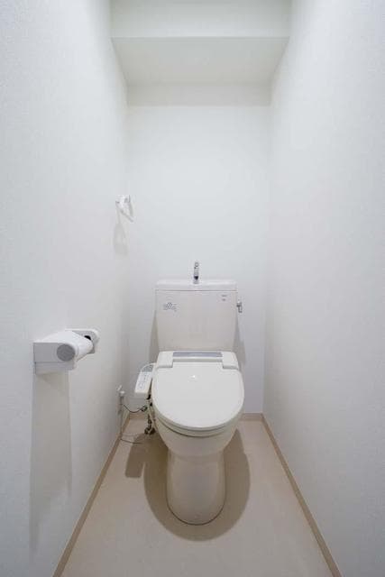 Ｗａｔ’ｓ白金 5階のトイレ 1