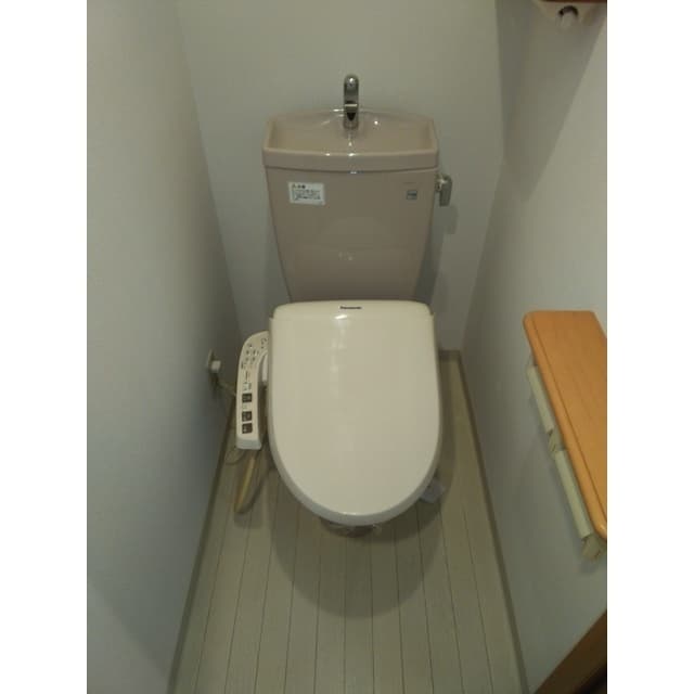 プロフ大塚 10階のトイレ 1