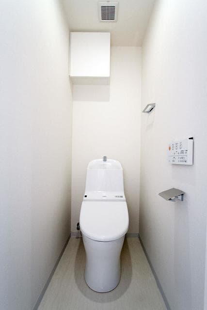 ガーデニエール砧　ＷＥＳＴ 2階のトイレ 1