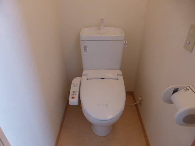インベスト大崎Ⅲ 2階のトイレ 1