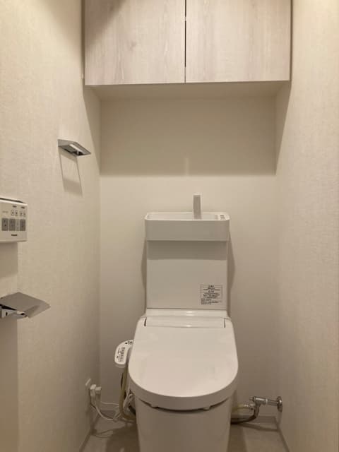 リビオメゾン日本橋浜町公園 6階のトイレ 1