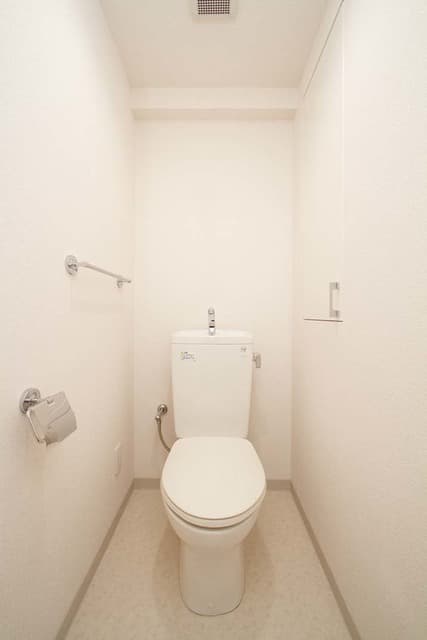 パークオアシス赤坂丹後坂 305のトイレ 1