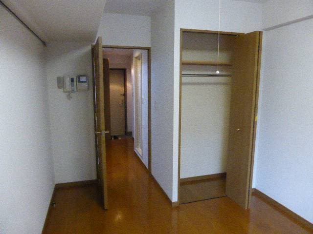 リヴシティ新宿壱番館 2階の洗面所 1