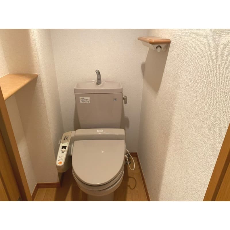ルーブル早稲田 2階のトイレ 1