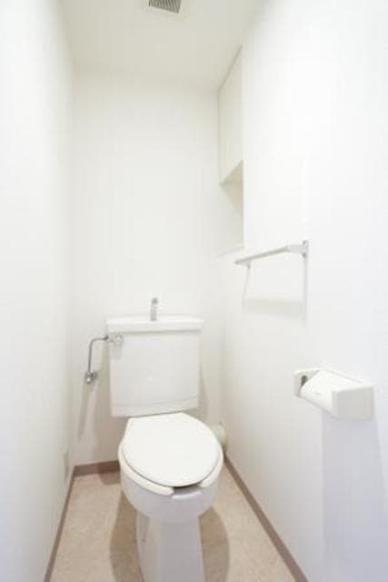 ラフィーネ阿佐谷 5階のトイレ 1