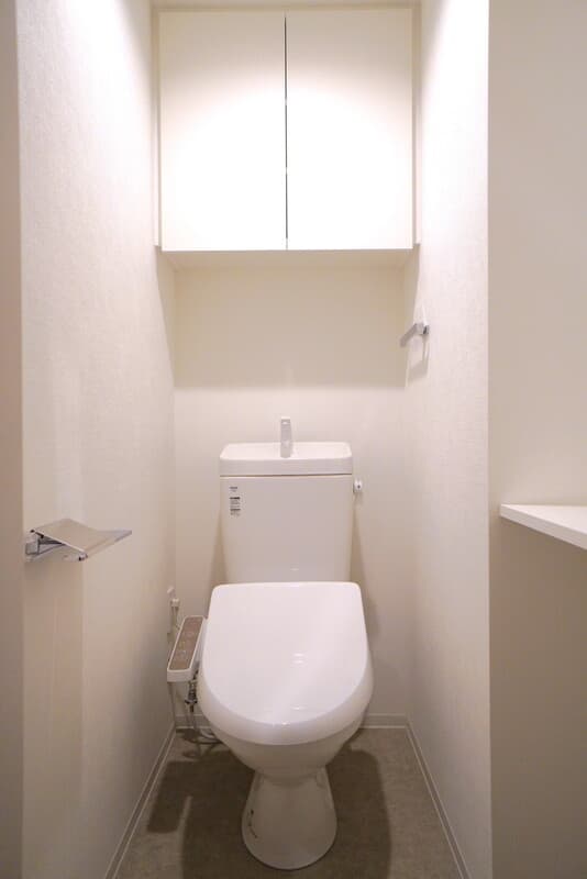 アジールコート山手動坂 7階のトイレ 1
