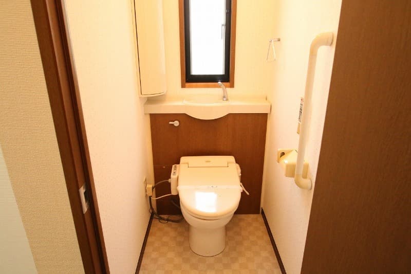 小林邸 1階のトイレ 1