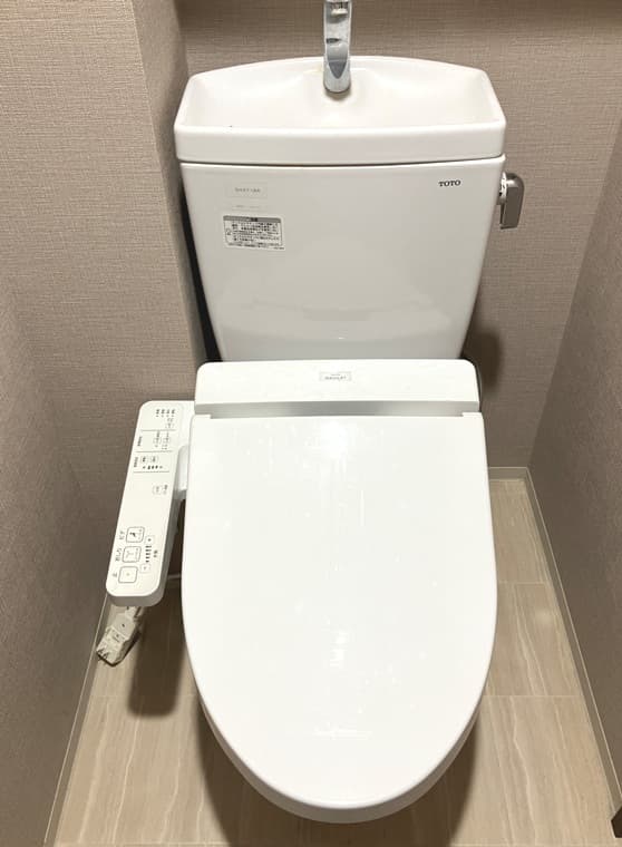 ファインシティ王子神谷リバー＆フォレスト 6階のトイレ 1