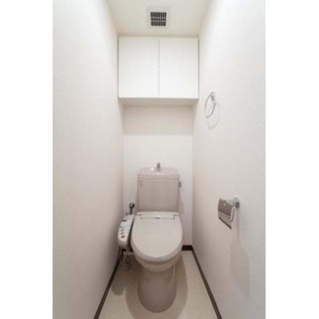 ＭＭガーデン 8階のトイレ 1