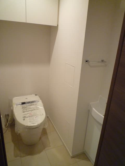 パークハビオ渋谷神山町 6階のトイレ 1
