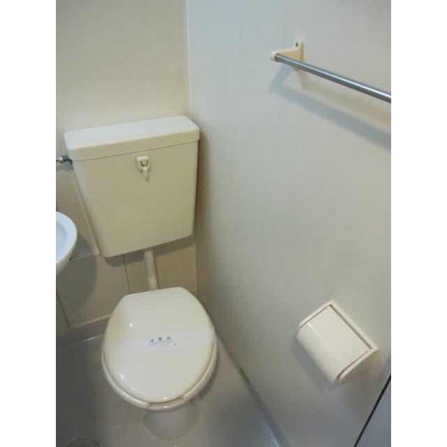 プレール・ドゥーク笹塚 12階のトイレ 1
