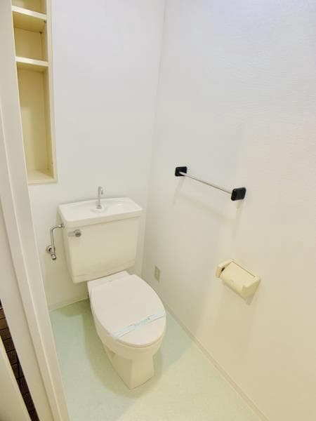 ニューハイツ石神井公園 6階のトイレ 1