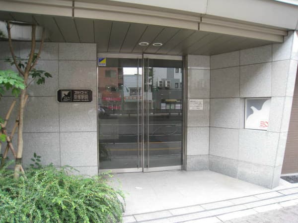 スカイコート笹塚駅前 6階のエントランス 1