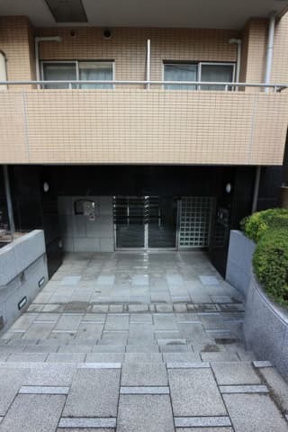 菱和パレス御茶ノ水駿河台 10階のエントランス 1