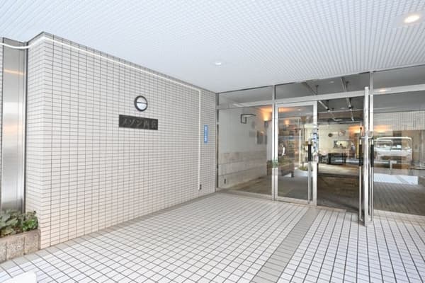 西荻窪駅 徒歩2分 マンション 4階のエントランス 2