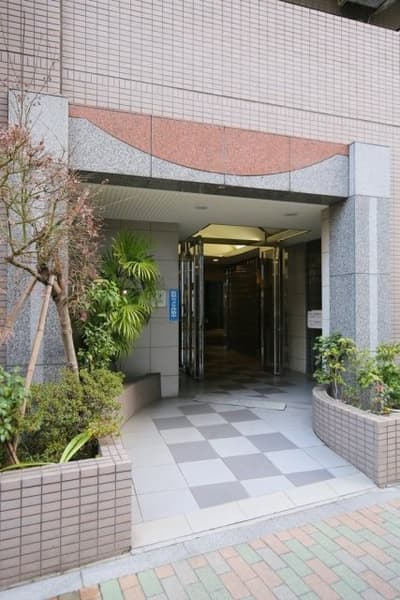 上野駅 徒歩5分 マンション 3階のエントランス 1