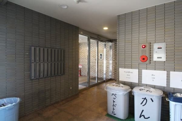 武蔵関駅 徒歩9分 マンション 7階のエントランス 1