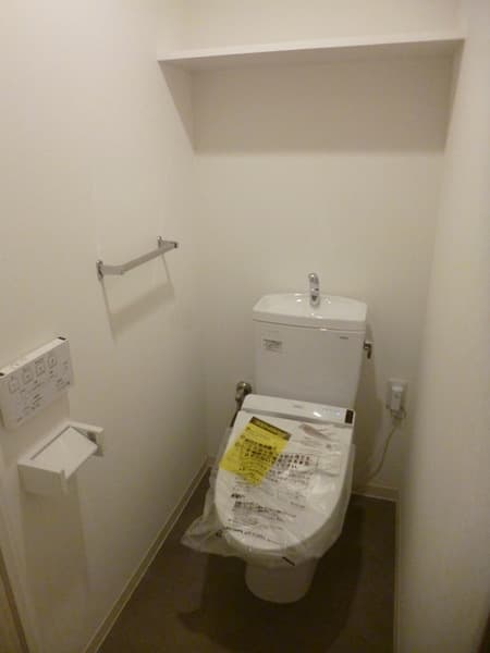 ルーチェ クォーレ 4階のトイレ 1