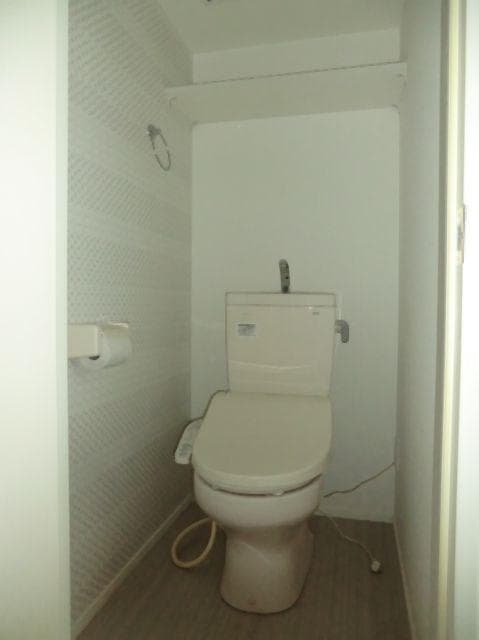 MARUZ MORISHITA 1階のトイレ 1