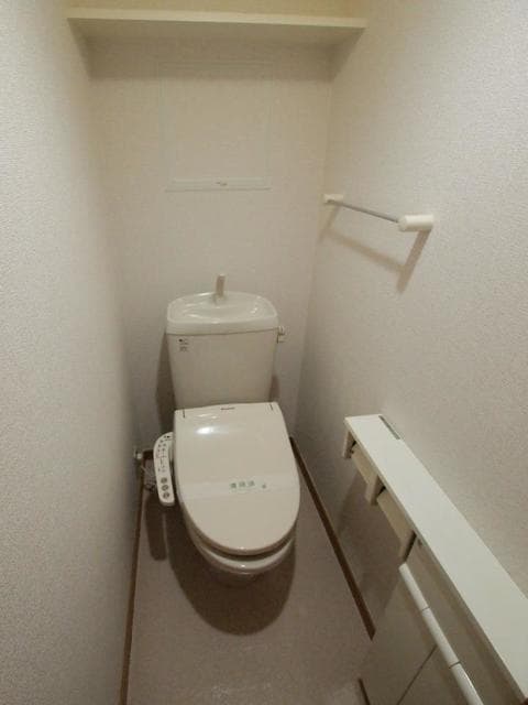 アーバンライゼ 3階のトイレ 1