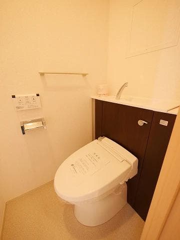 フェリスティ竹沢 5階のトイレ 1