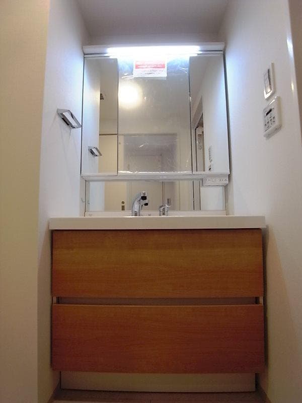 SAKURAレジデンス 6階の洗面所 1