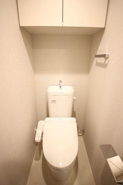 コンシェリア品川南 ＴＨＥ ＧＲＡＮＤ ＲＥＳＩＤＥＮＣＥ 3階のトイレ 1
