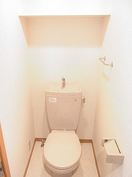 スカイコート田園調布 1階のトイレ 1