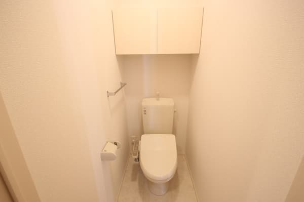グラン　コンフォート 1階のトイレ 1