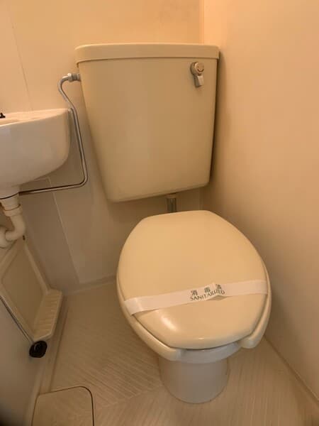 ダイアパレス上野 8階のトイレ 1