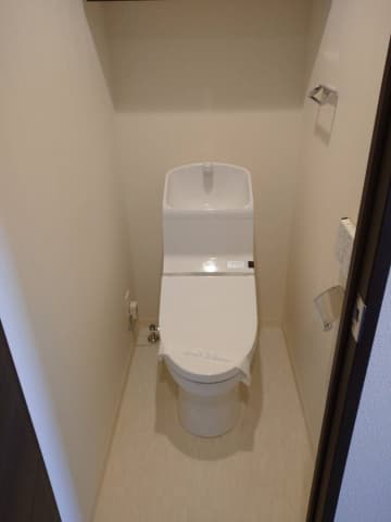 AZEST堀切菖蒲園Ⅱ 5階のトイレ 1