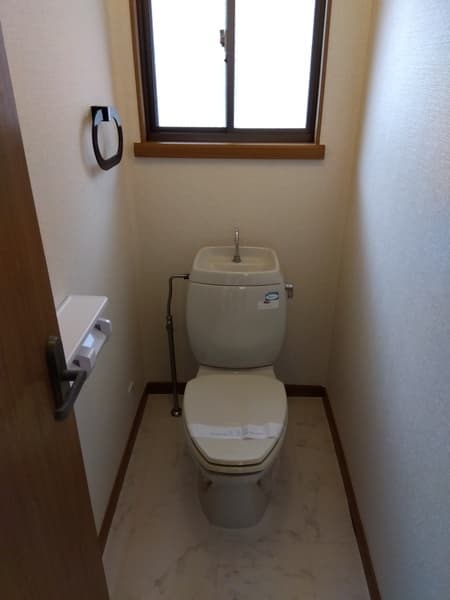 ツインコーポ 2階のトイレ 1