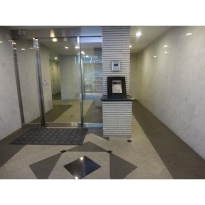 セレ渋谷本町 1階の洗面所 1