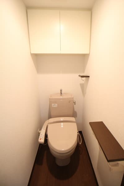 フレイエ赤羽 5階のトイレ 1