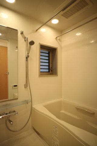 プライムアーバン恵比寿Ⅱ 7階の風呂 1
