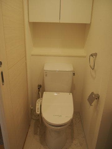 プラウドフラット浅草駒形 4階のトイレ 1