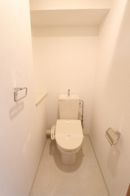 プライムアーバン麻布十番 9階のトイレ 1