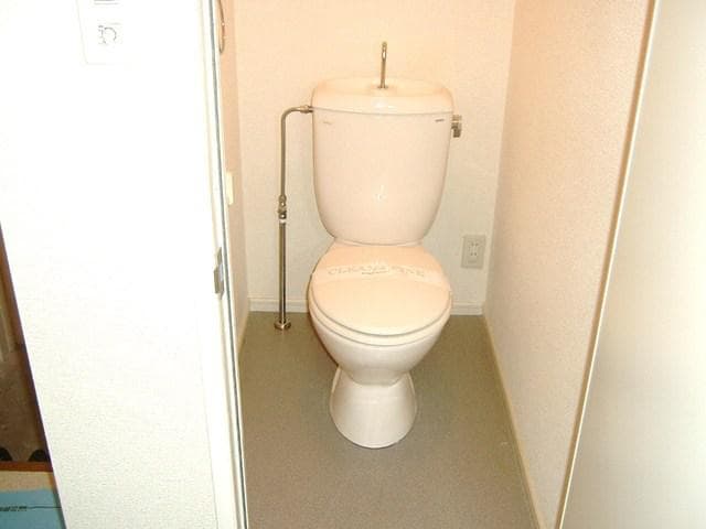 アスピラシオン 2階のトイレ 1