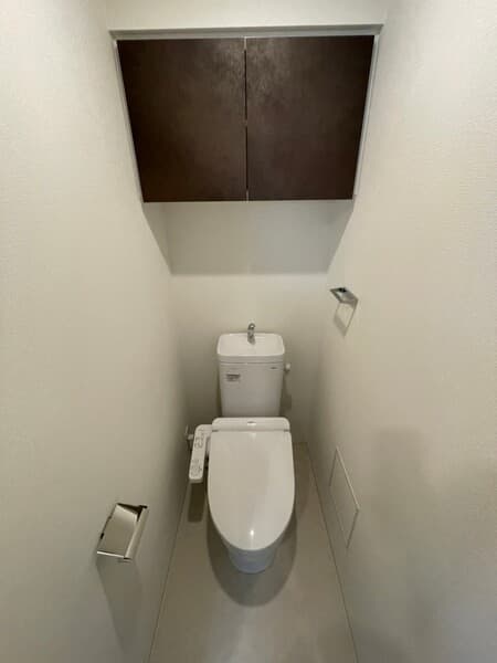 LEXE綾瀬 8階のトイレ 1