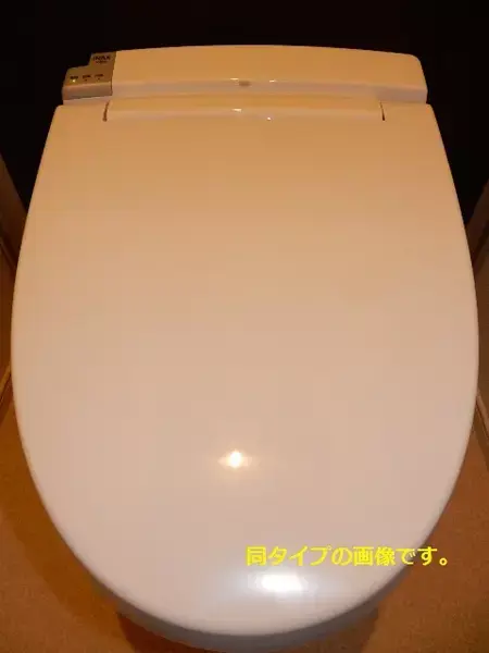 エピーメロン亀青 1階のトイレ 1