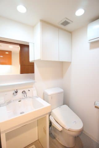 プラウドフラット蒲田 6階のトイレ 1