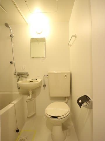 プライムアーバン勝どき 8階のトイレ 1