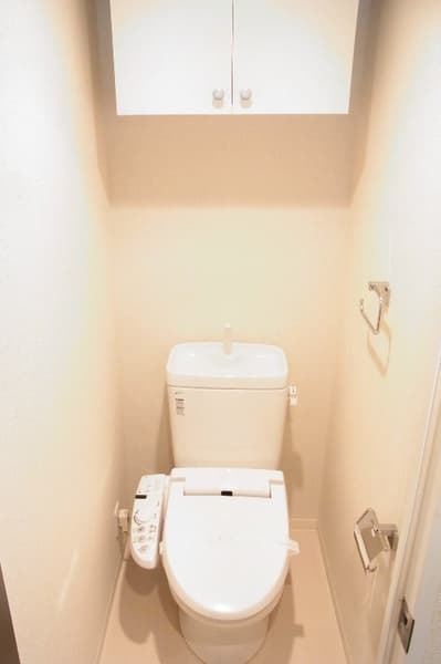 スカイコート品川御殿山 4階のトイレ 1