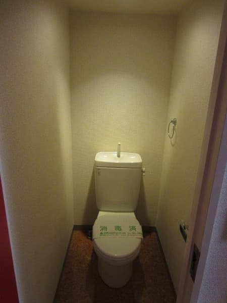 グリーンヒル表参道 3階のトイレ 1