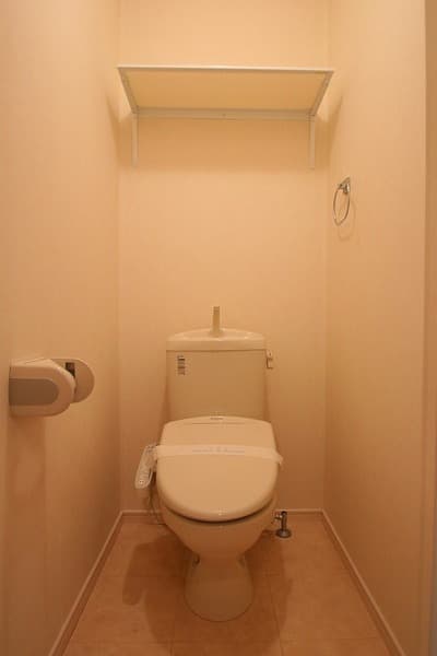 ラボム 2階のトイレ 1