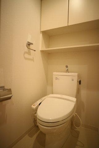 プライムアーバン恵比寿Ⅱ 7階のトイレ 1