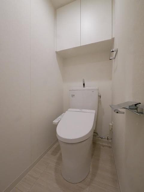 ルビア赤坂 4階のトイレ 1